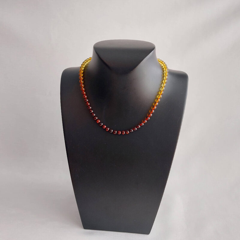 kure kesim renk gecisli parlak yetiskin kehribar kolye