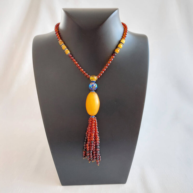 Yuvarlak Kesim Uzun Kahverengi Parlak Yetişkin Kehribar Kolye